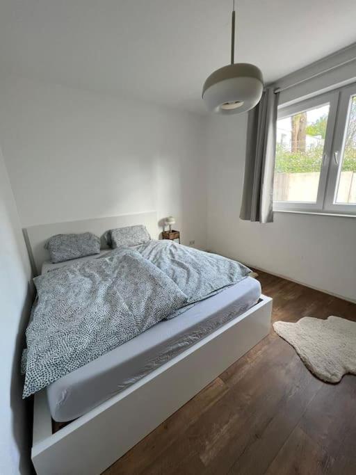 Moderne Wohnung Mit 4 Betten 보훔 외부 사진