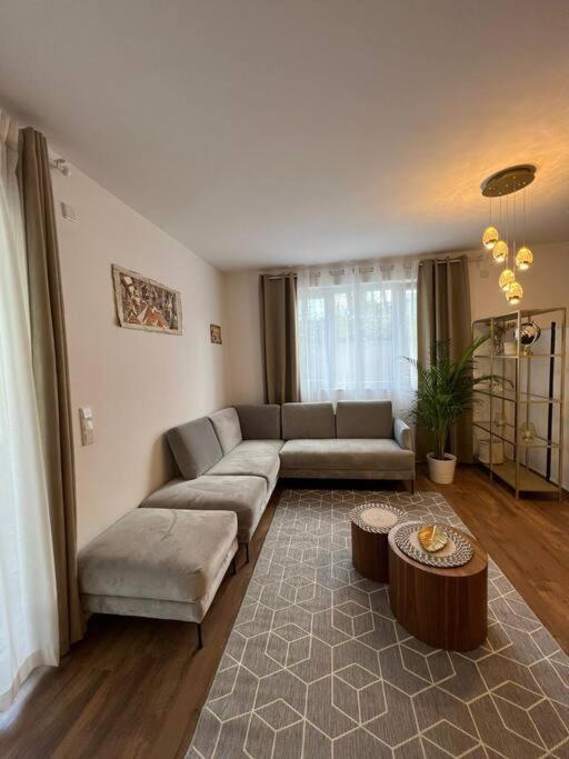 Moderne Wohnung Mit 4 Betten 보훔 외부 사진
